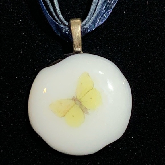 Necklaces - Picture 7 of 7